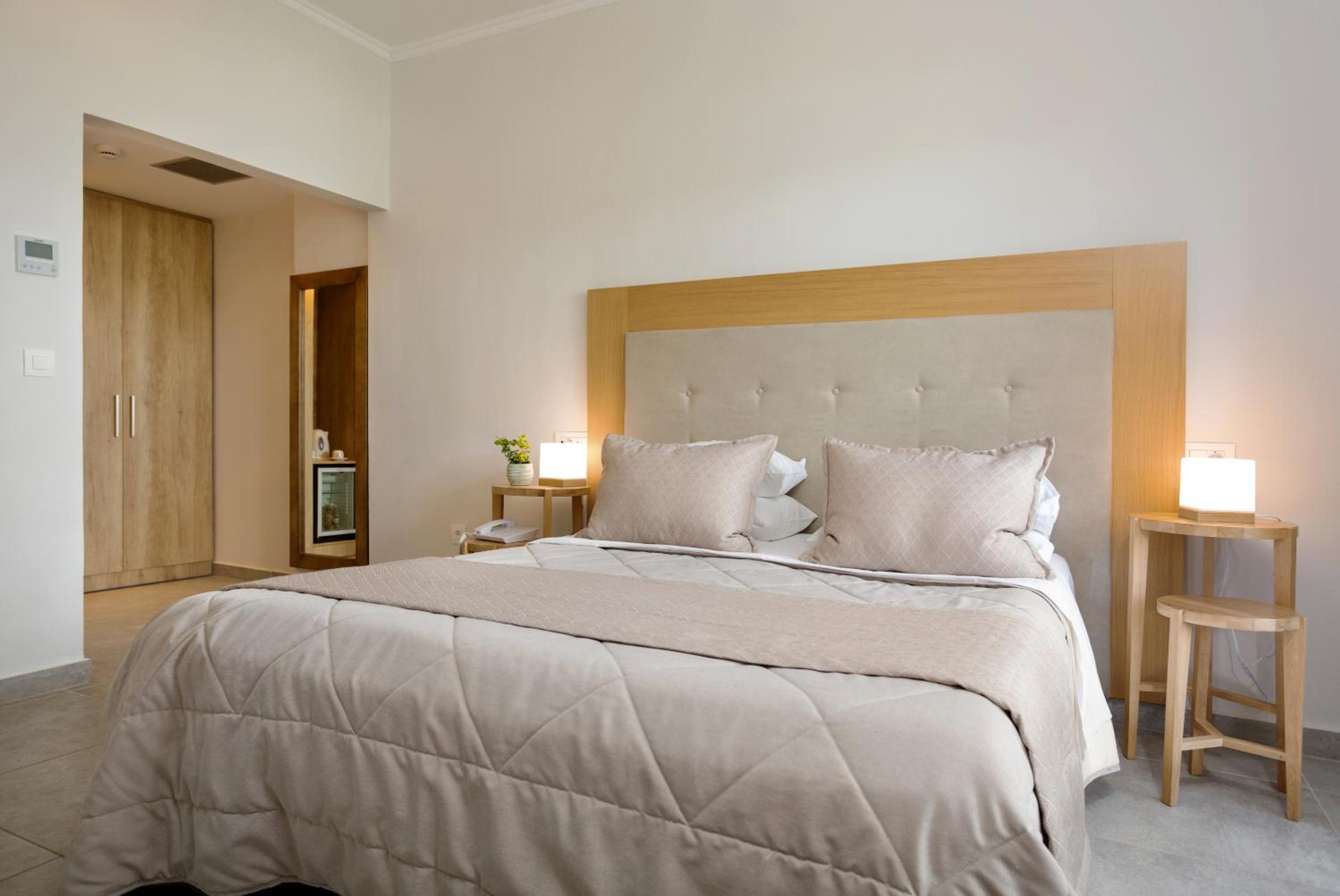 VenusHotel and Suites 18/50
