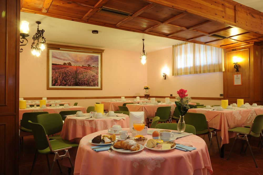 Grifone Hotel Ristorante 41/50