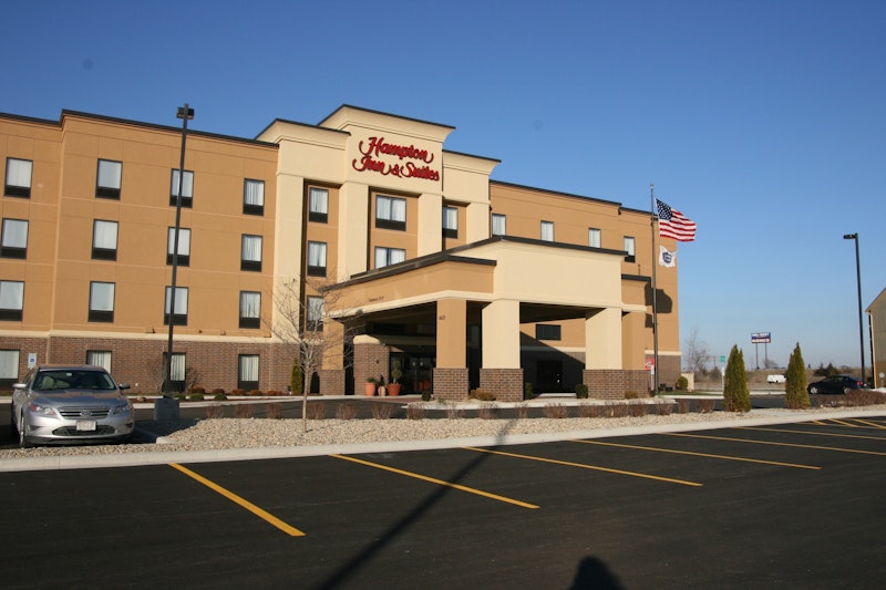Hampton Inn and Suites Peru 16/18