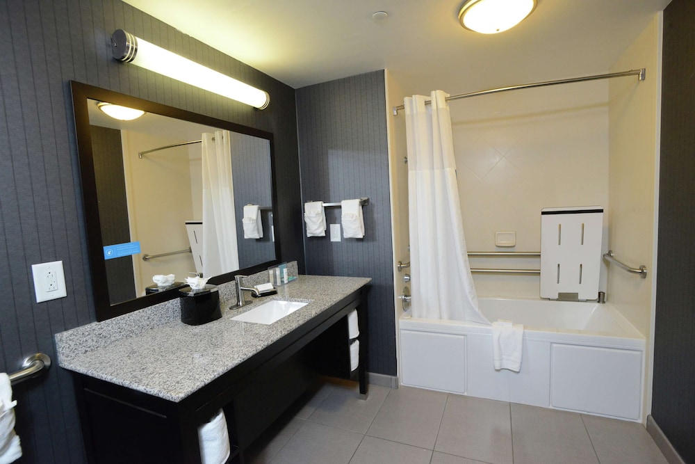 Hampton Inn And Suites Albany 14/32