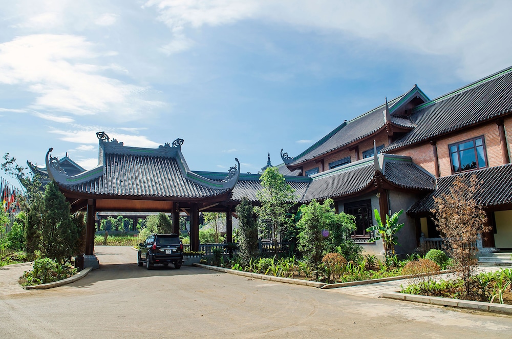 Bai Dinh Hotel 4/63