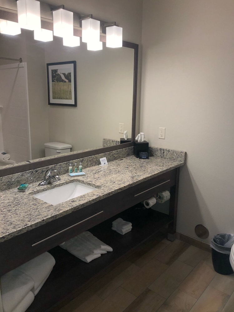 GrandStay Hotel & Suites Rock Valley 31/32