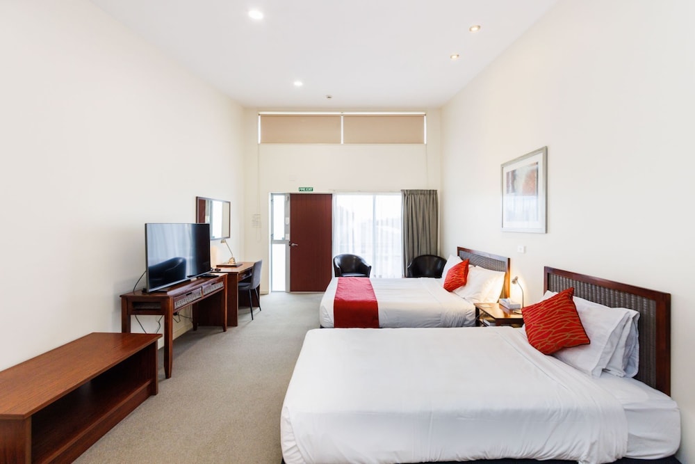 Fitzherbert Regency Motor Lodge 9/46
