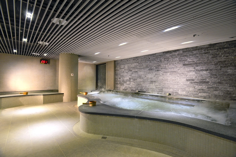 The Gaia Hotel Taipei 36/72