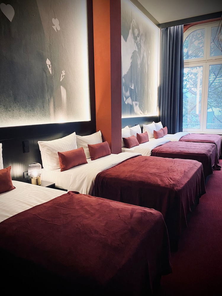 PRIVATE, CASINO, MULTIPLE BEDS