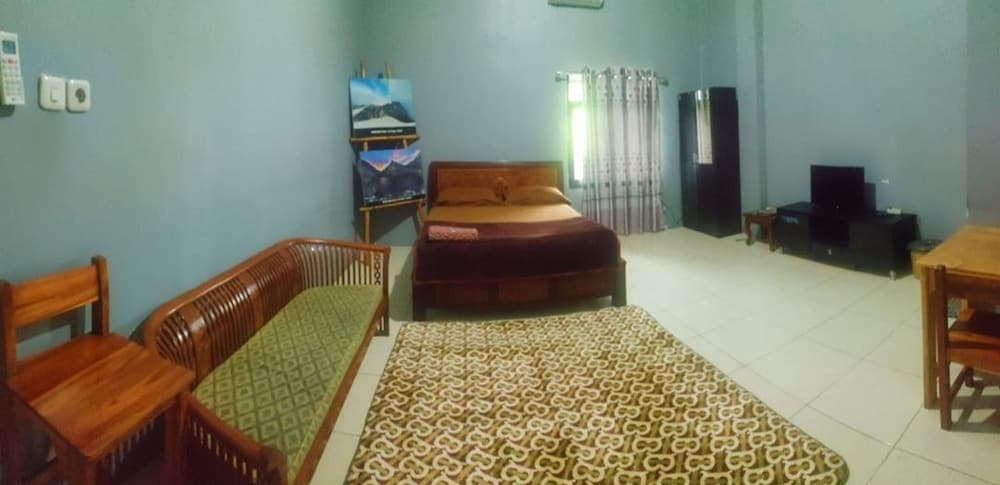 The Carstensz Homestay 11/20