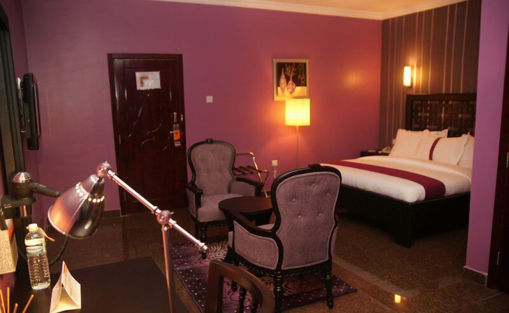 Ellis Suites Limited 13/28