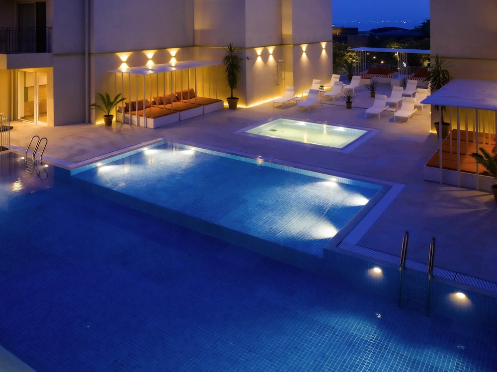 Mercure Ambassador Jeju 22/46