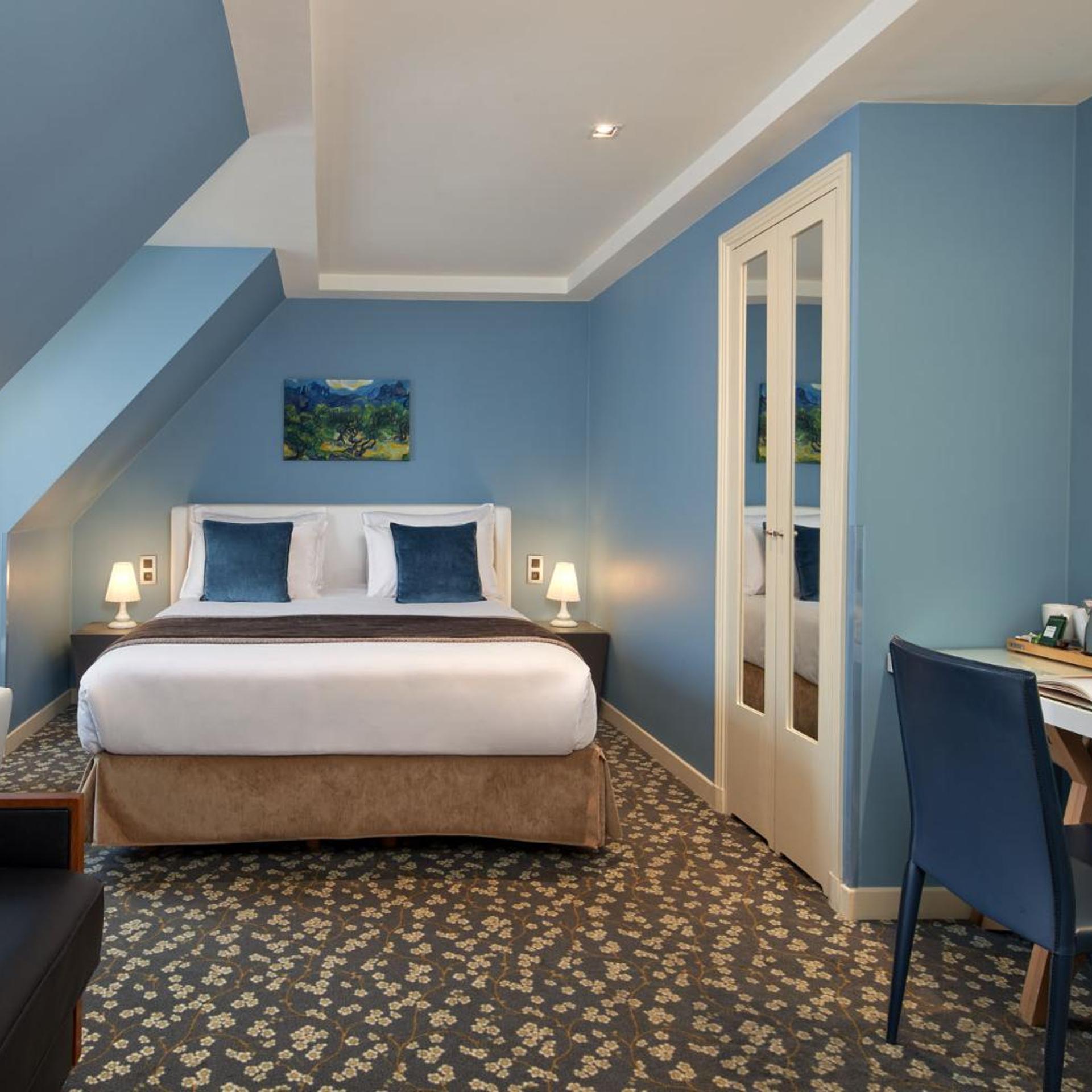 Room, Double Bed, Top Floor