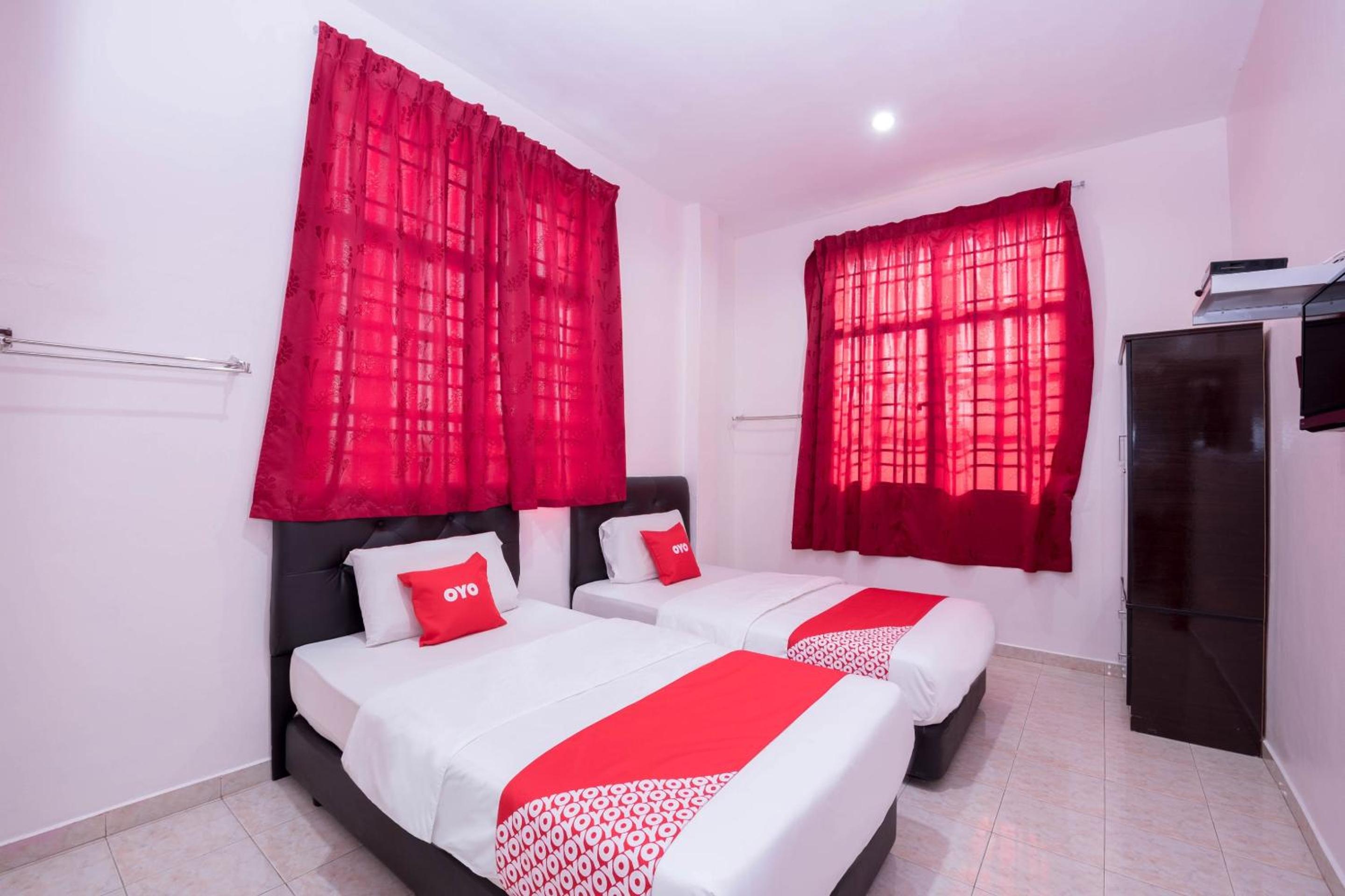 Hotel O Rg Motel 44/63