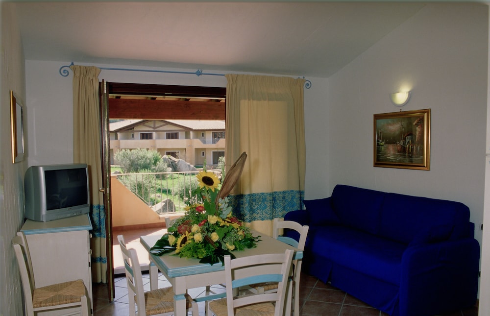 Residence Le Corti di Marinella 25/42