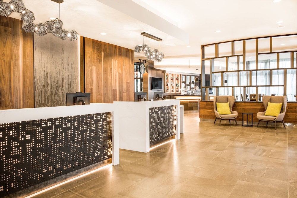 Lobby at Courtyard by Marriott Seattle Bellevue/Downtown, BELLEVUE - WA
