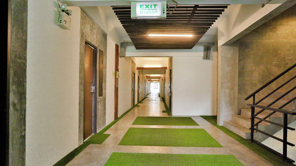 B2 Green Boutique & Budget Hotel 49/62