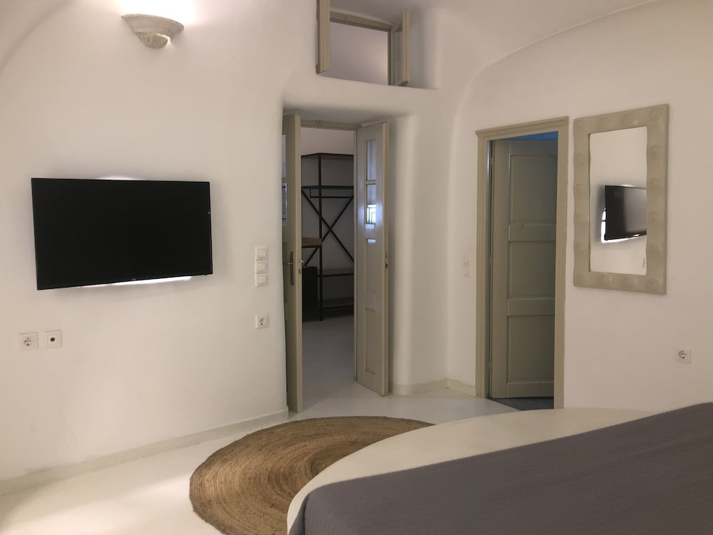 Chroma Suites 20/33