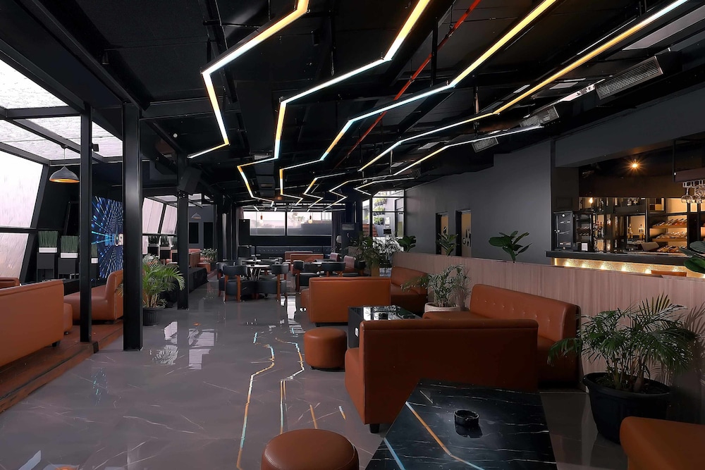 Grand Edge Hotel Semarang 36/59