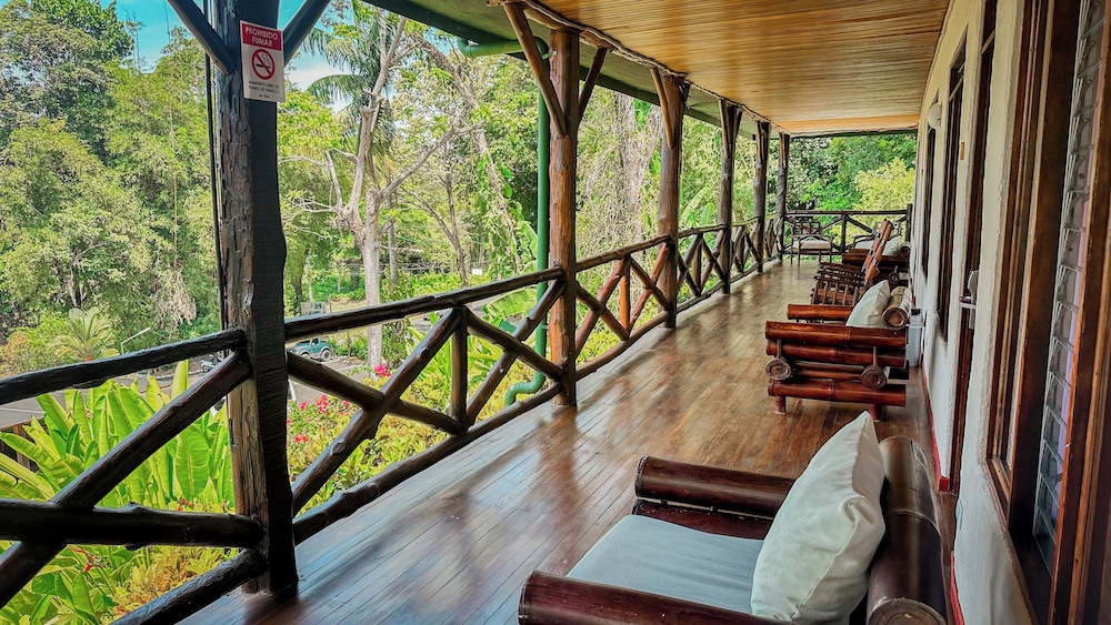 Tabulia Tree Hotel and Villas 49/77