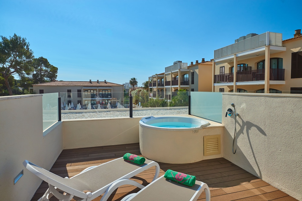Protur Floriana Resort Aparthotel 13/30