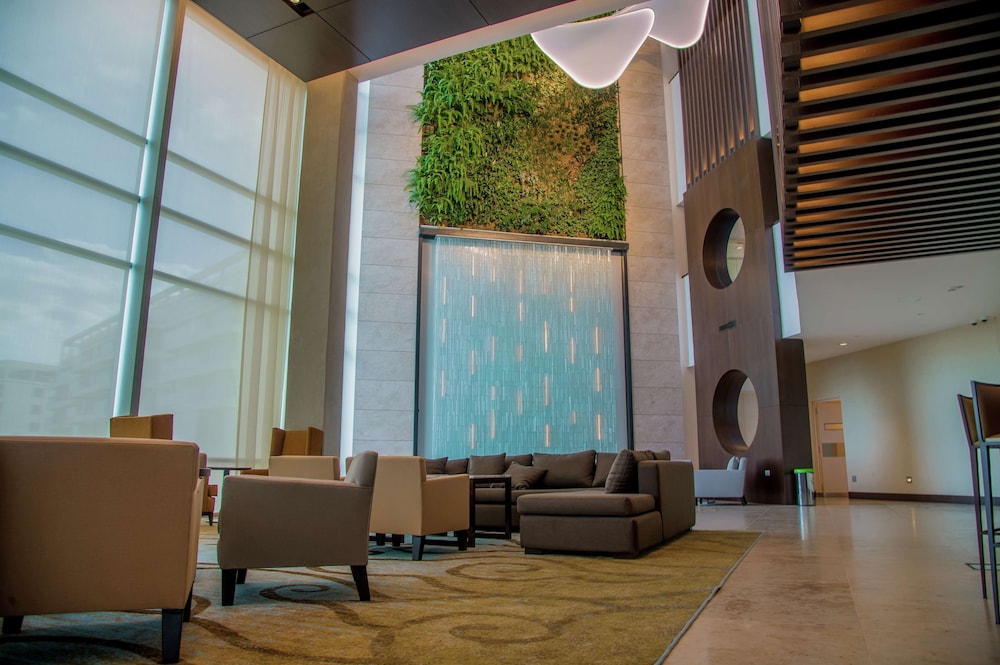 Hilton Pilar 59/80