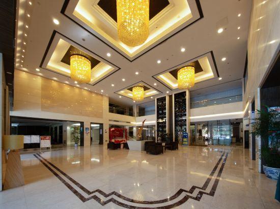 Golden Phoenix Hotel 7/15