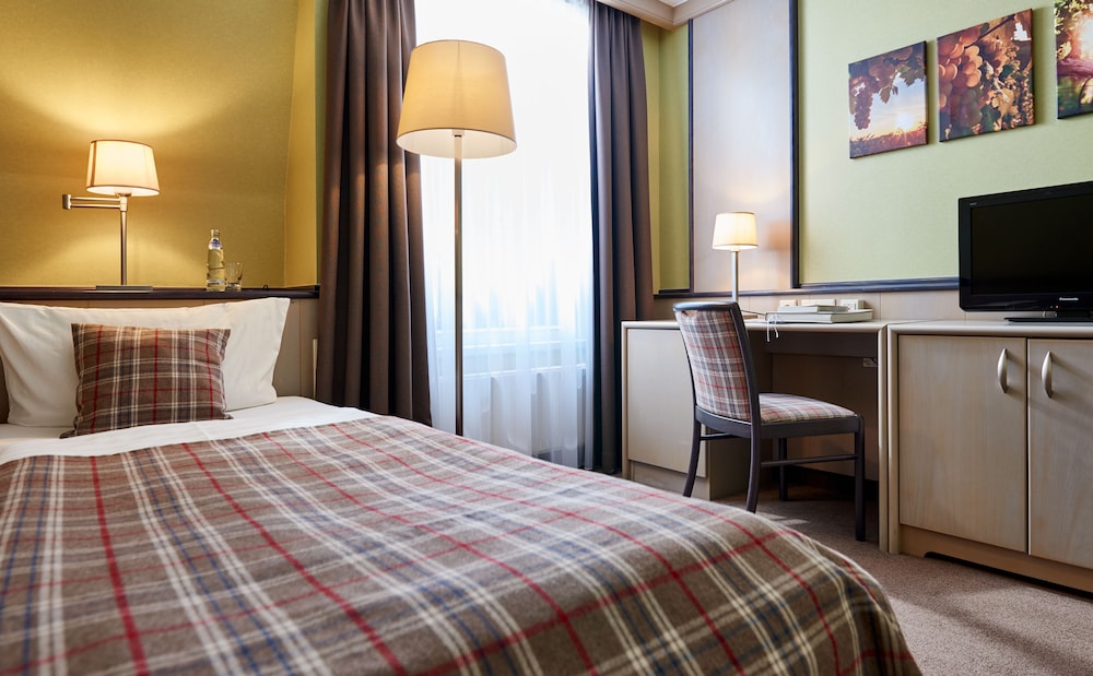 Weinberghotel Edelacker 6/36