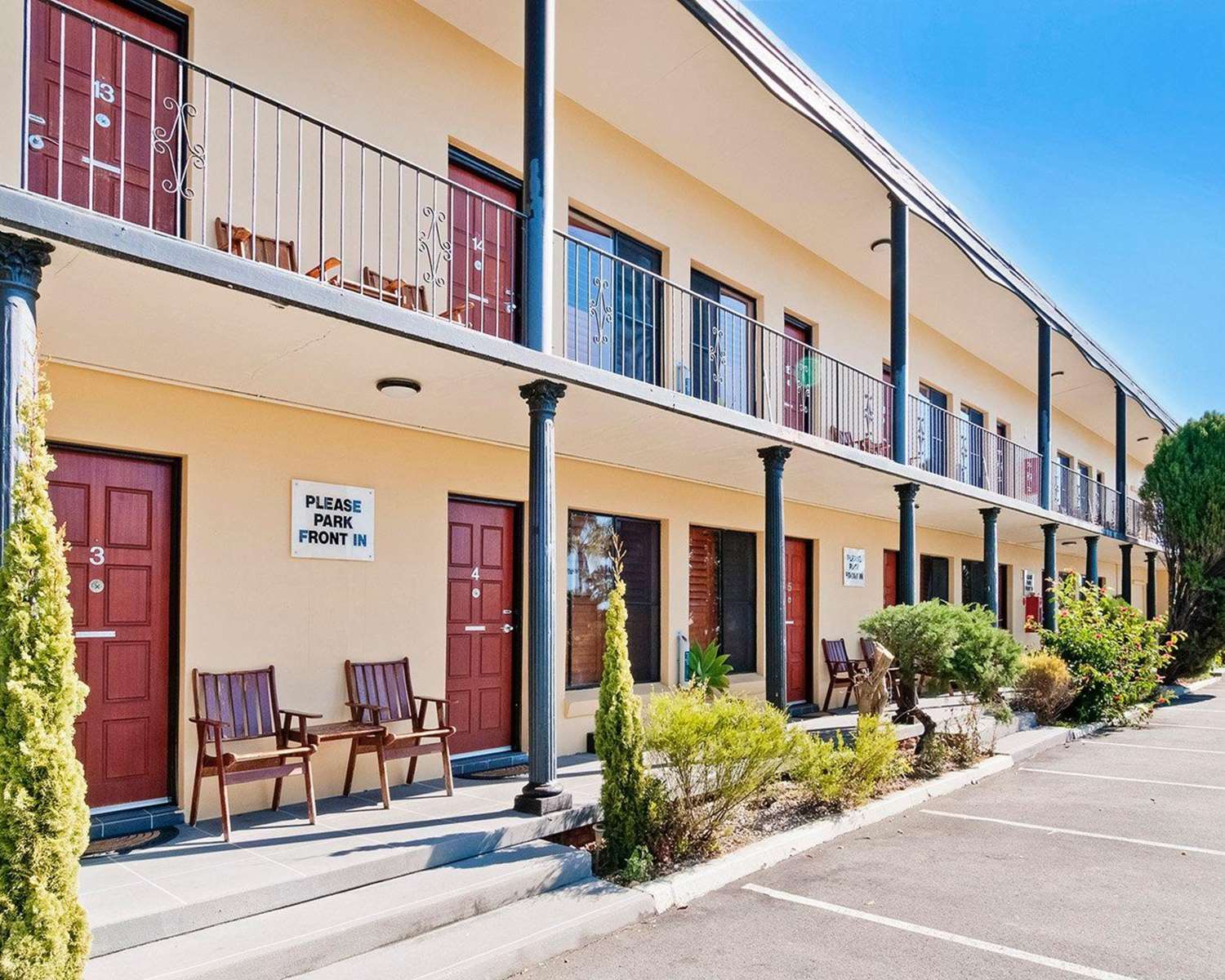 Country Plaza Motel Taree 1/10