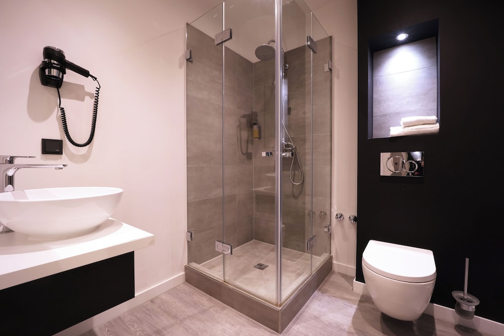 JustStay Ratingen Hotel & Apartments 45/50