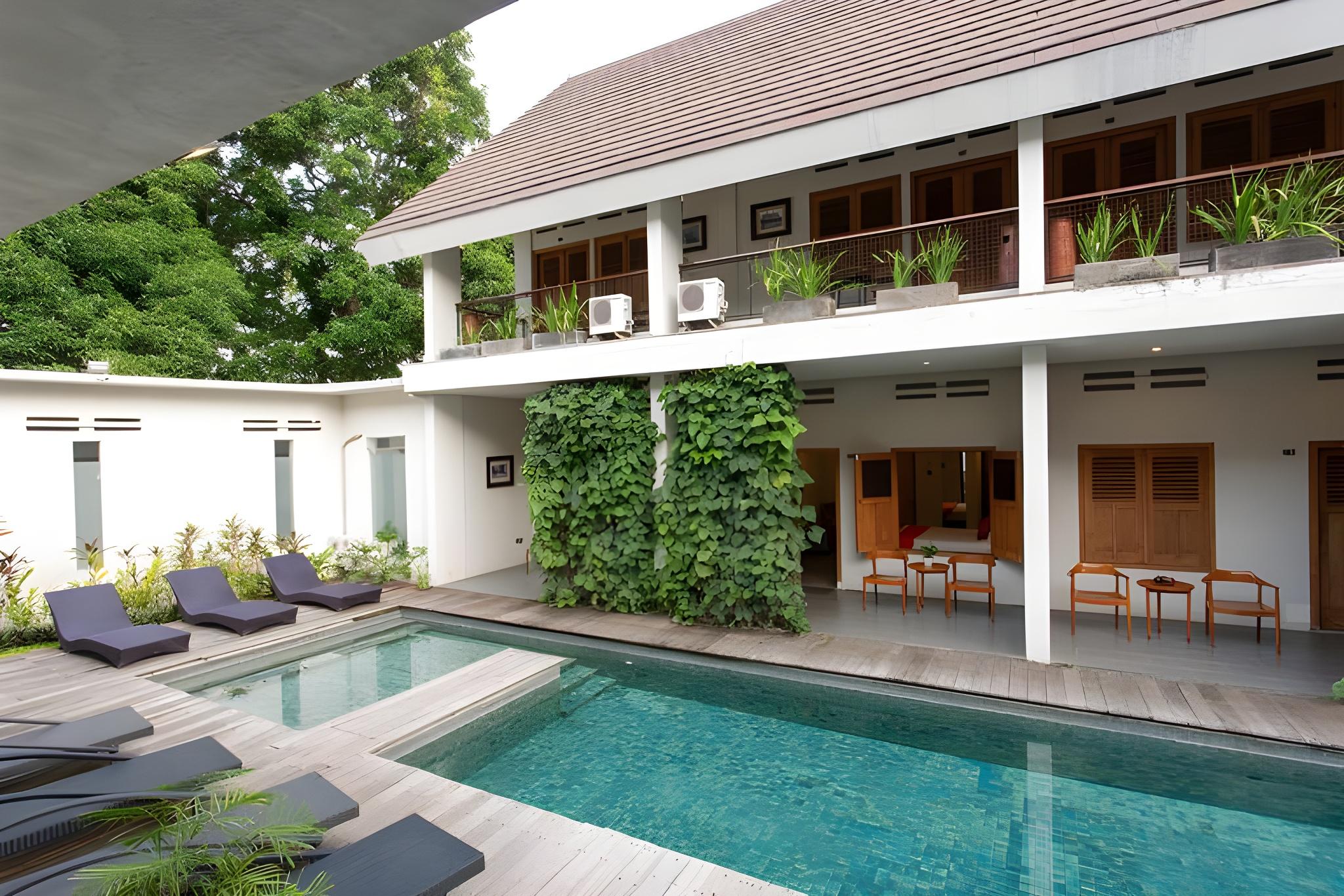 Hotel Blambangan 43/46