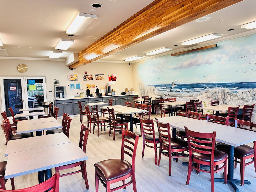 Coratel Inn and Suites By Jasper Ocean Shores 35/50