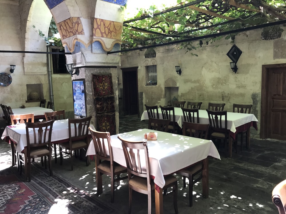 Old Greek House 16/19