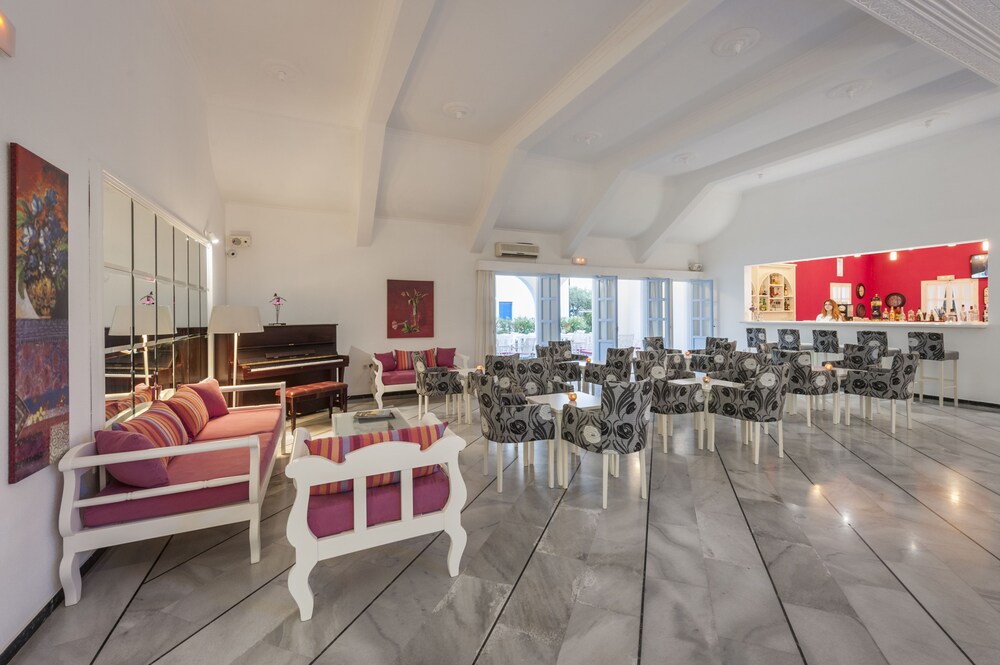 Narges Hotel 38/50