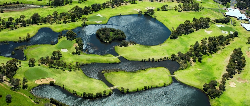 Mercure Bunbury Sanctuary Golf Resort 34/72