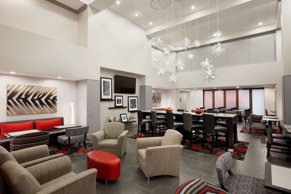 Hampton Inn And Suites Roanoke Airport 42/49