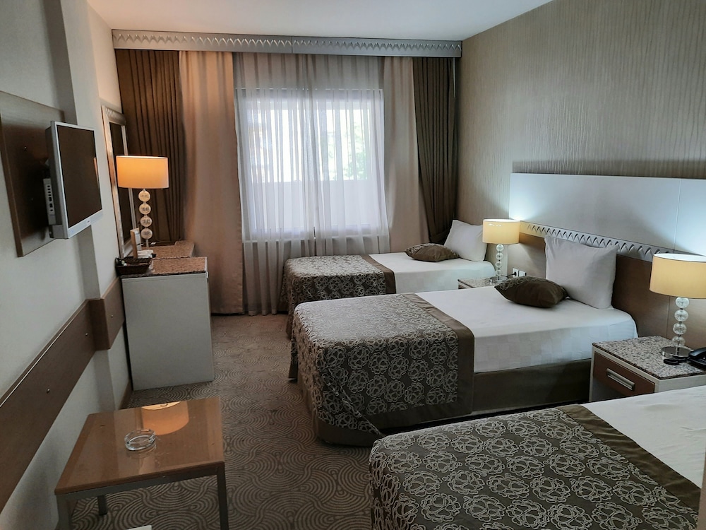 Nadir Business Otel 4/19