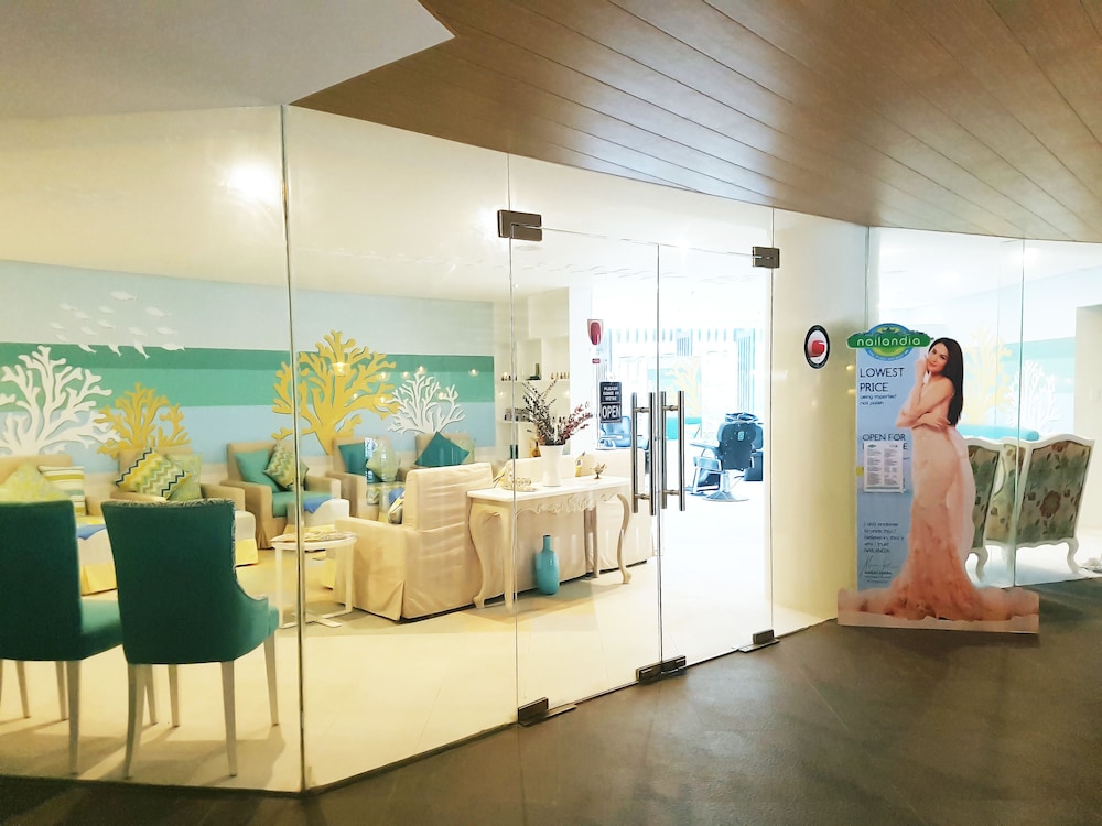 Hue Hotels Resorts Boracay 51/67