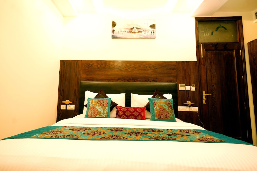 Hotel Singh Empire Dx 13/50