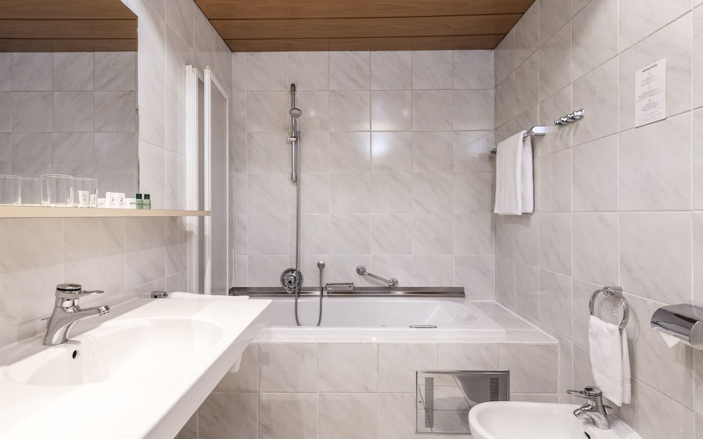 Grunerbaum Hotels 23/69