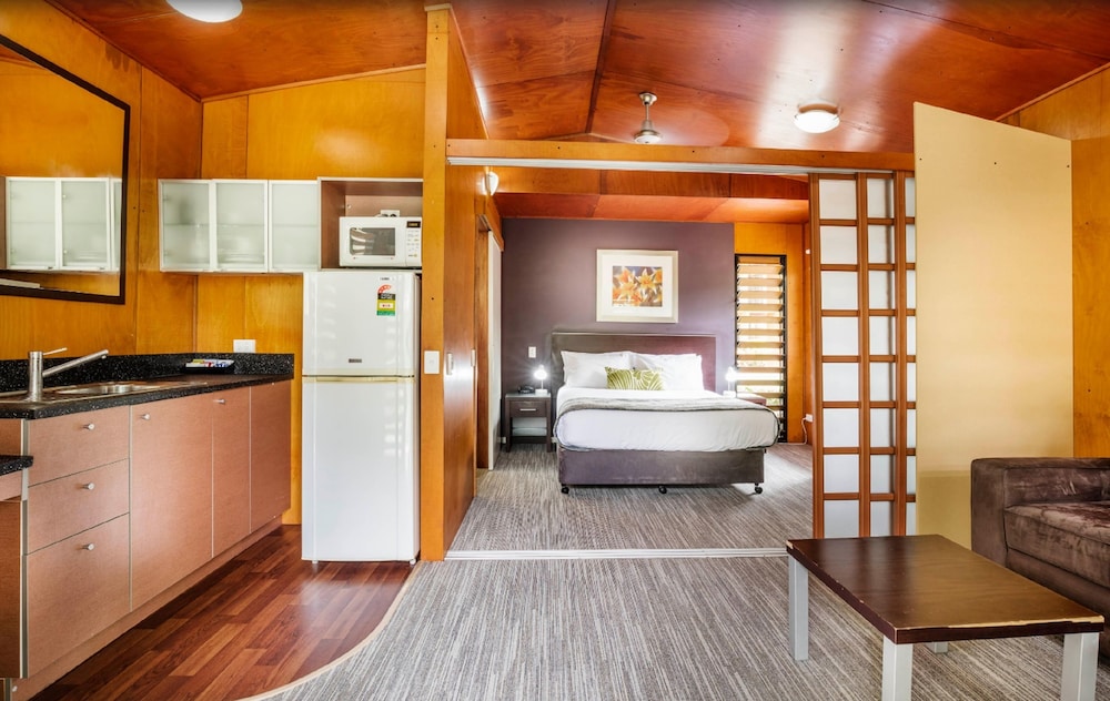 Mercure Darwin Airport Resort 64/83