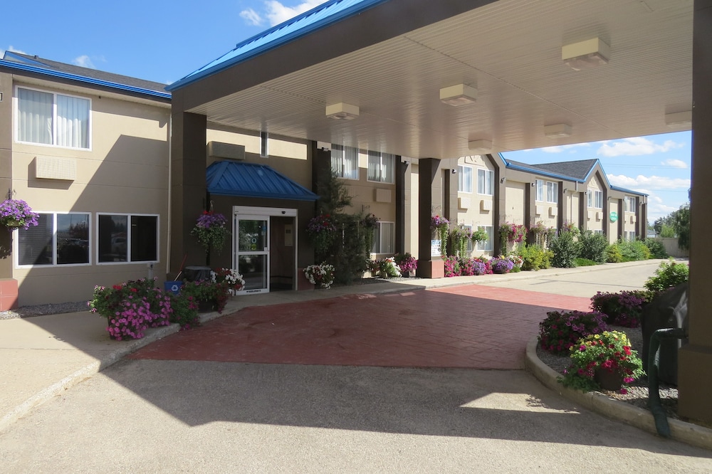 Rocky Inn Express 8/49