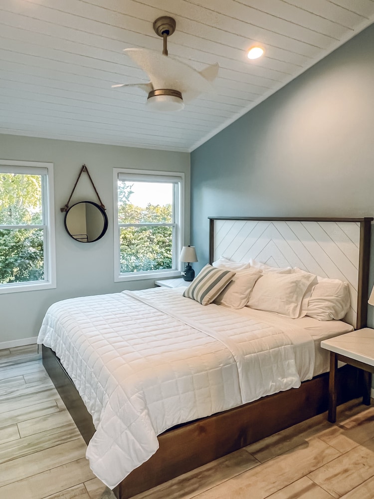 Hudson, Cottage, 2 King Beds