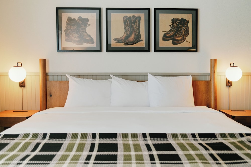 High Country Suites 18/55
