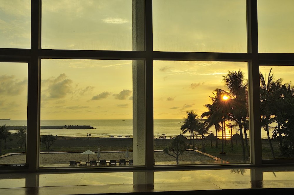Sizihwan Sunset Beach Resort 44/50