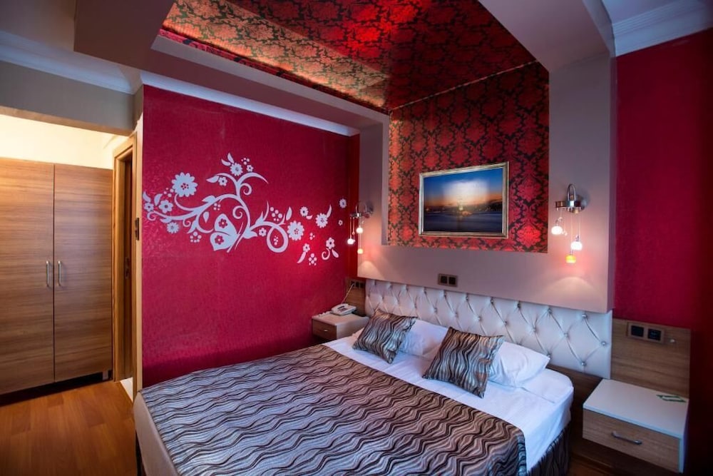 Sirin Hotel 6/33