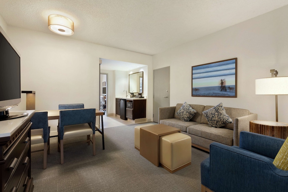 Embassy Suites by Hilton Monterey Bay Seaside 37/65