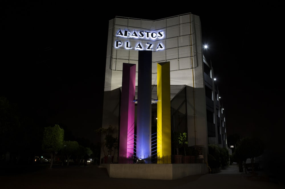 Hotel Abastos Plaza 5/68