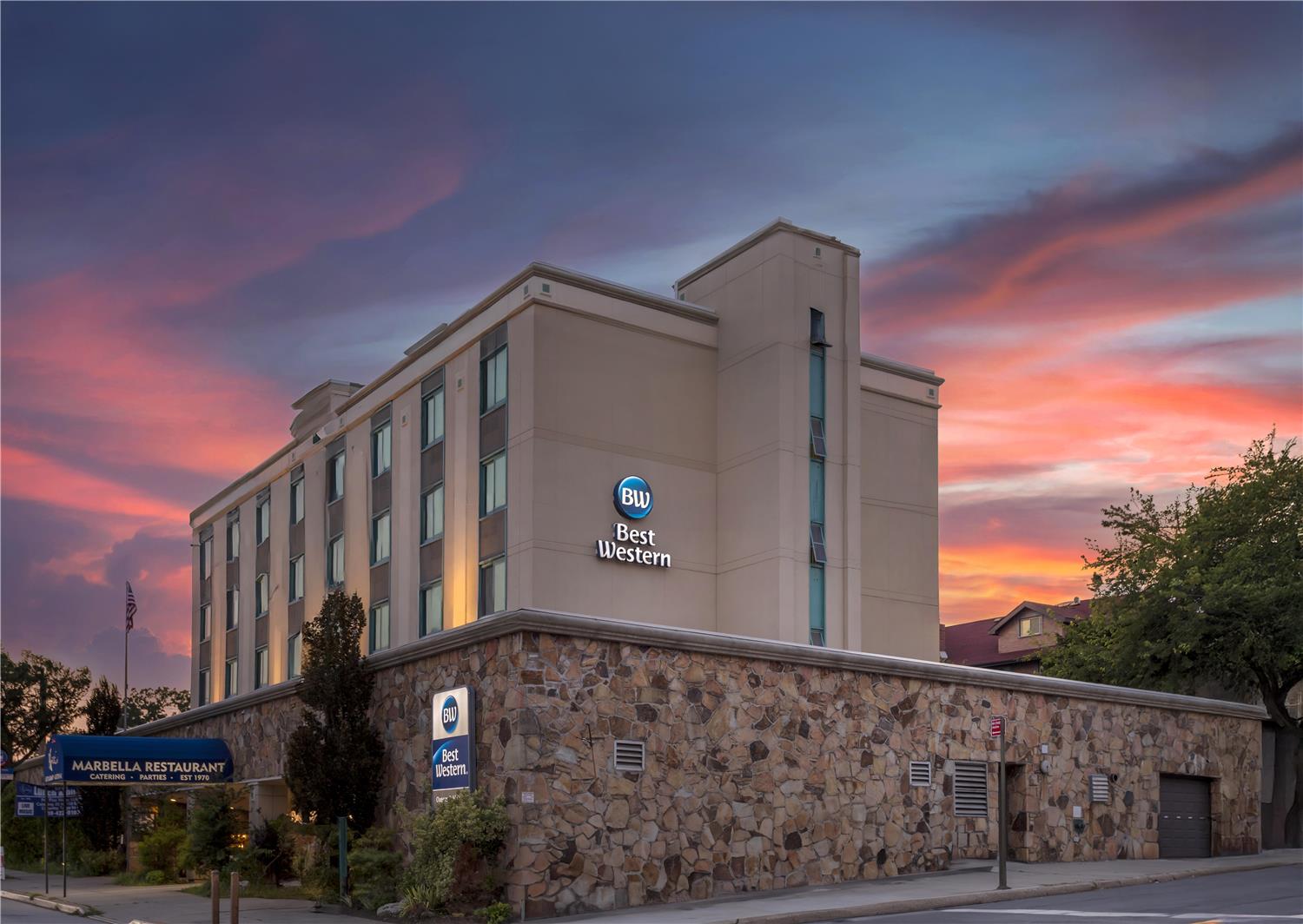Best Western Queens Gold Coast 2/7