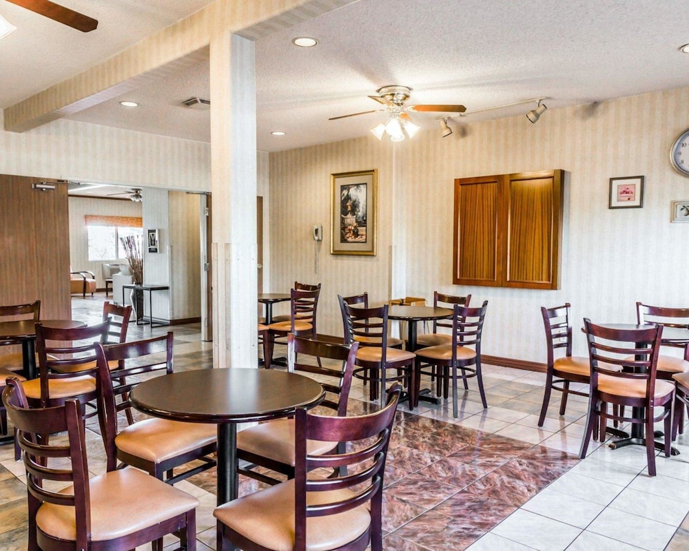 Quality Inn Denver Northeast Brighton 19/29