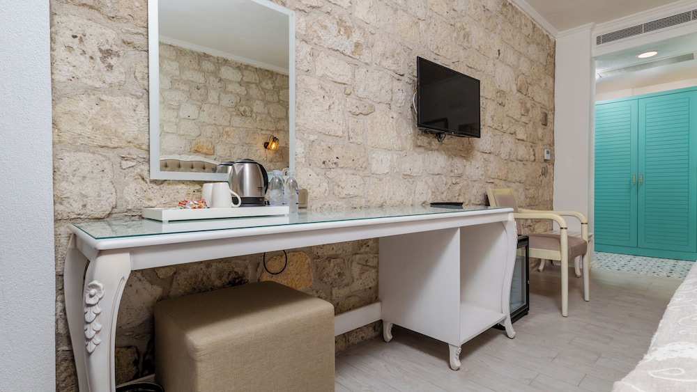 Avlu Alacati Butik Otel 46/46