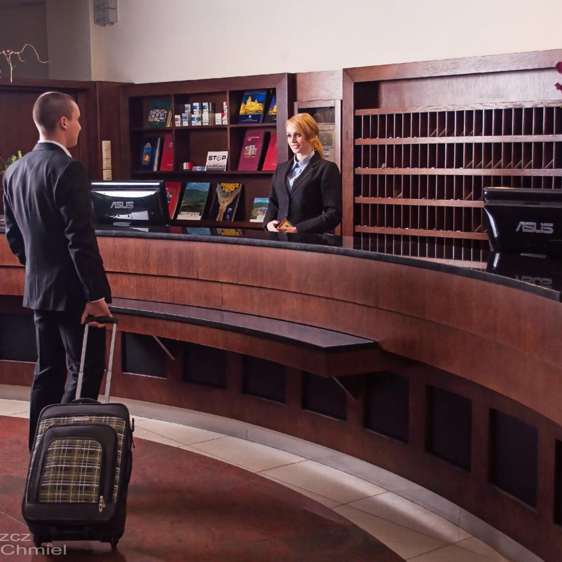 Prezydencki 3/42