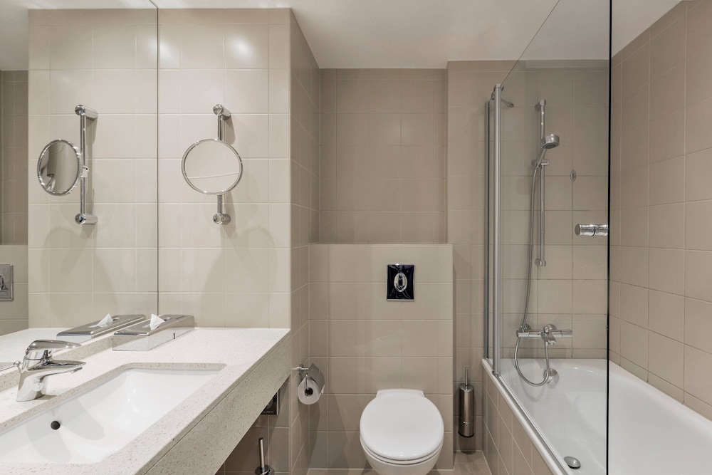 Courtyard by Marriott Basel 9/32