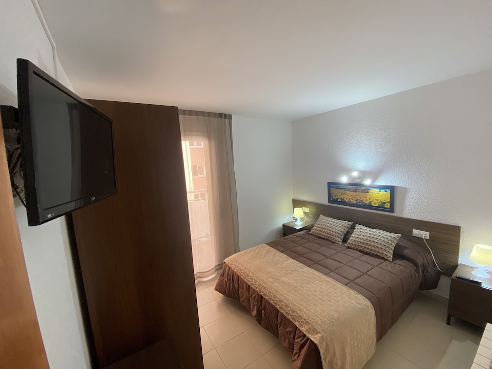 Apartamentos AR Isern 8/34